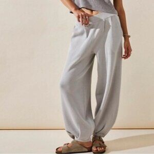 Free People FP Beach Freya Knit Tapered Balloon Pants Dove Gray Grey Sz L